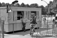 Nr03-113_25.6.1990-Brandenburger-Tor-Westseite-