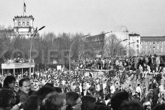 Nr03-15_10.11.1989-Brandenburger-Tor-Westseite