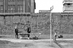 Nr03-77_30.3.1990-Zimmerstr.-Ecke-Charlottenstr-