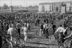 Nr03-93_1.4.1990-Falkplatz-Baumpflanzung-